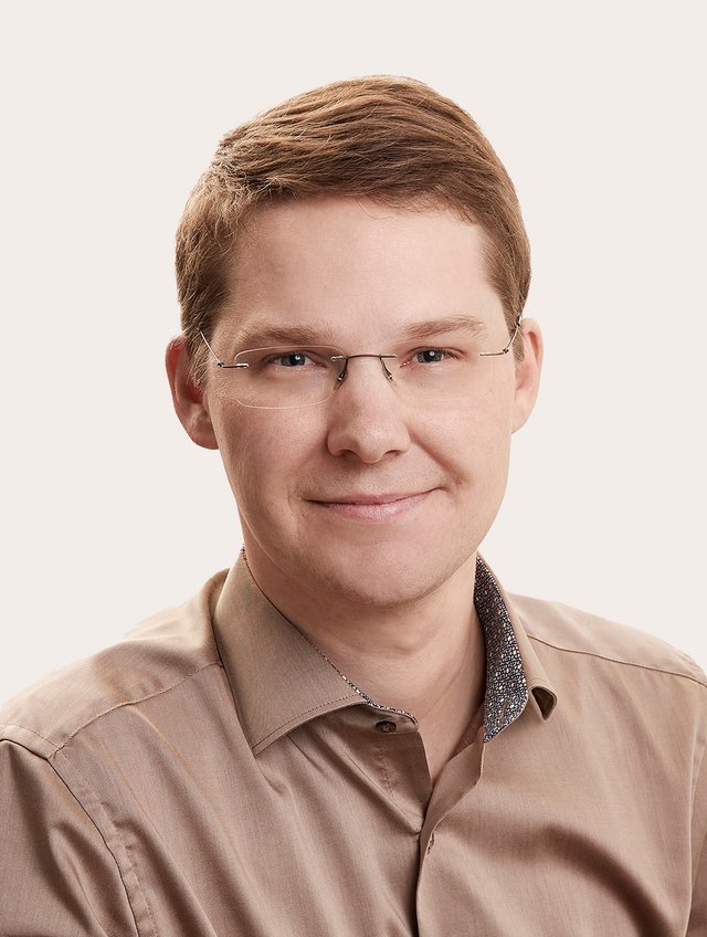 Dr. Tobias Keller